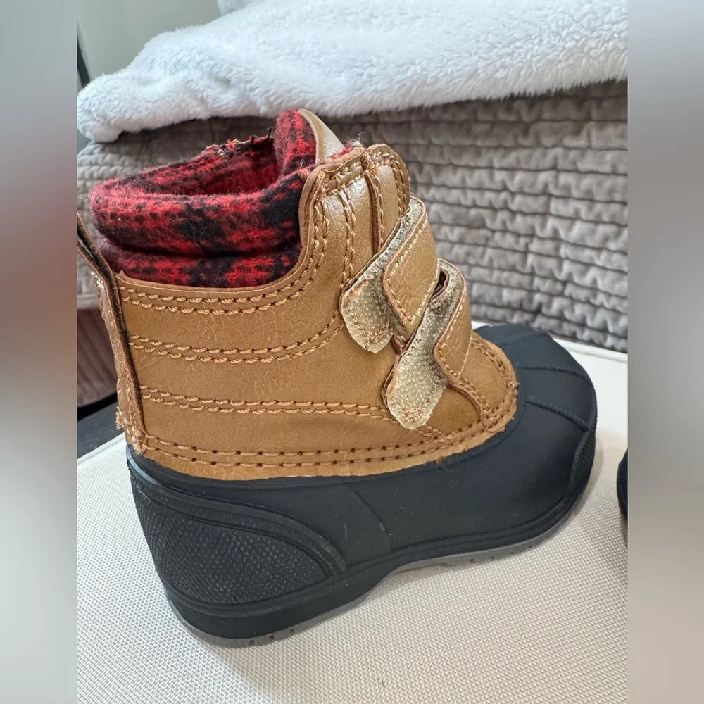 Magellan Outdoors Kids Toddler Boys Duck Boots size 6